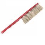 Perie apicola cu par natural  maner plastic